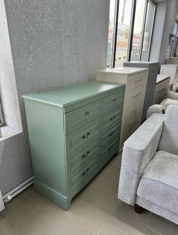 Комод 8 ящиков Лорето, зеленый самшит (БМ) в Североуральске - severouralsk.mebel-e96.ru